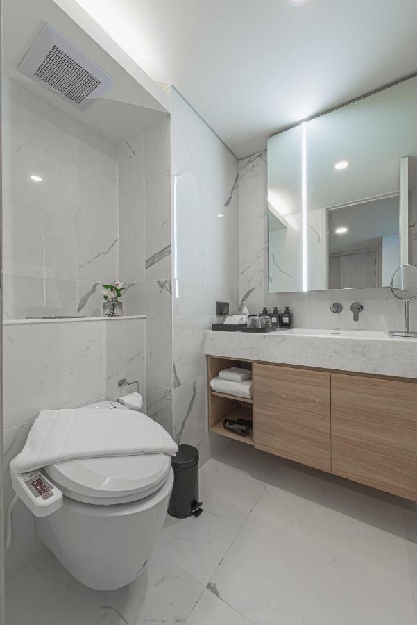 ไซมิส เอ็กซ์คลูซีฟ สุขุมวิท 42 Aparthotel กรุงเทพมหานคร ภายนอก รูปภาพ